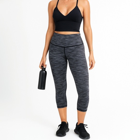 Tesla Pants - TESLA Women's‎ Size Small Capri Leggings Activewear Athletic Workout Pants Gray